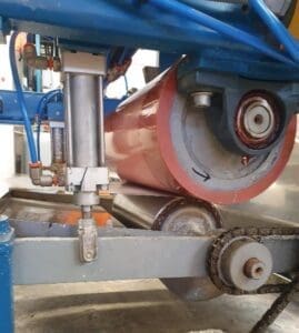 Semi-pilot-roll-coating.jpg